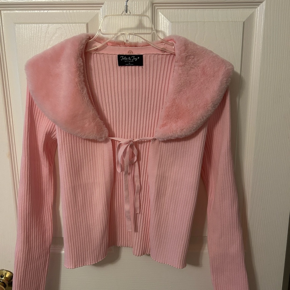 Jolie and joy pink cardigan with removable fur neckline. MED
